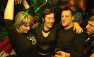 Johnnie Walker pub party subota