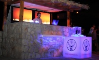 Ljetna ludnica u Santosu uz sexy DJ-icu Viktoriu Metzker & Jägermeister Ice Extravaganza party