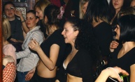 Striper na Dan žena mamio djevojke u Village pubu