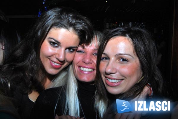 Đir po Rijeci dan nakon velikih događanja u gradu (Charlie bar, Teuta, Phanas pub)