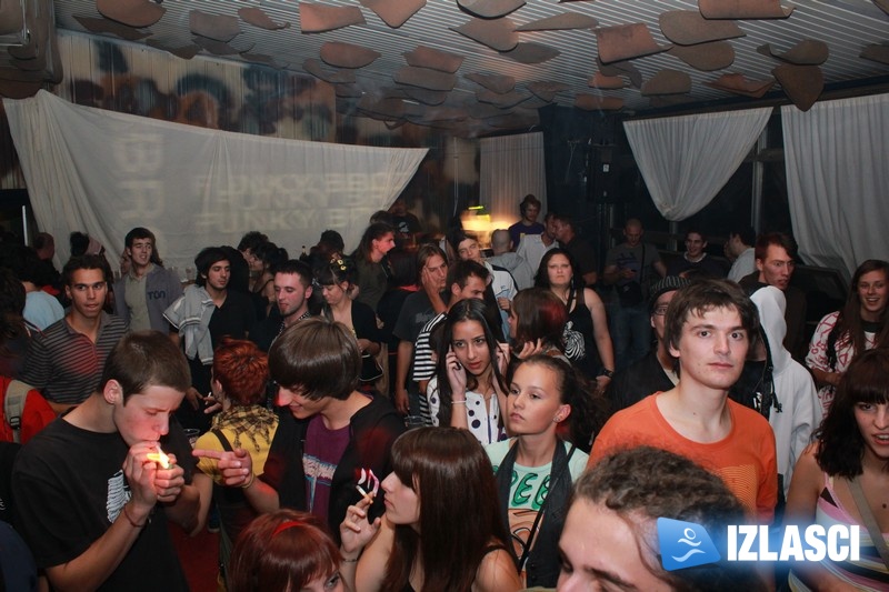  Prvi festival urbane glazbe, Fall fest u Tenku 