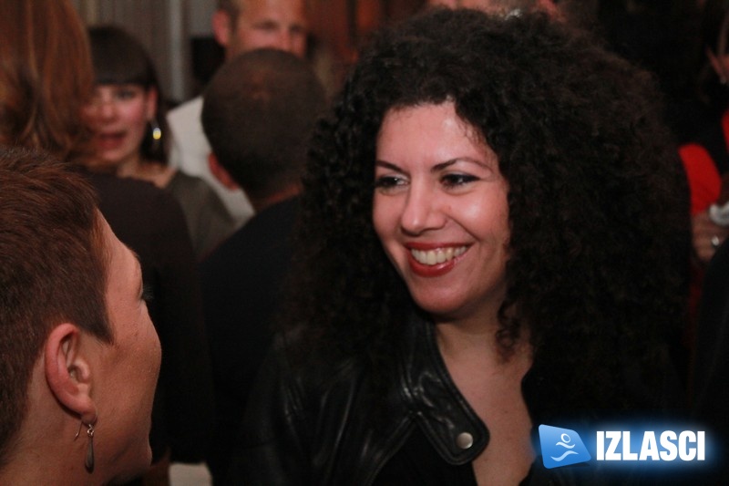 Cool provod u retro ambijent - Cukar i kafe