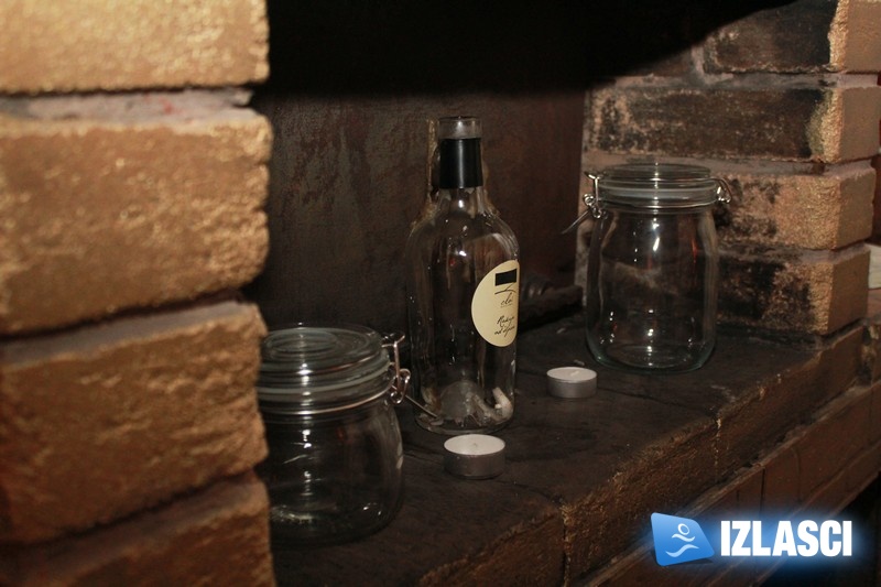 Cool provod u retro ambijent - Cukar i kafe