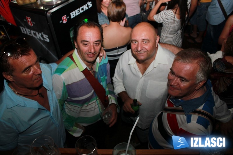 Otvorenje Phanas beach bara