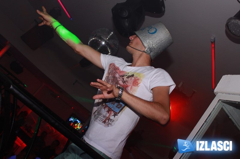 Club Plava subotom