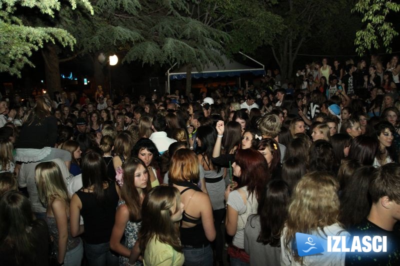 Rasprodani koncert Rade Šerbežije & Dancestar 2011