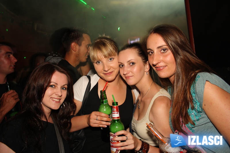 Student party u klubu Uljanik