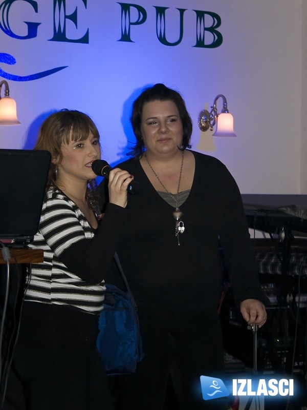 Karaoke uz cajke i rock