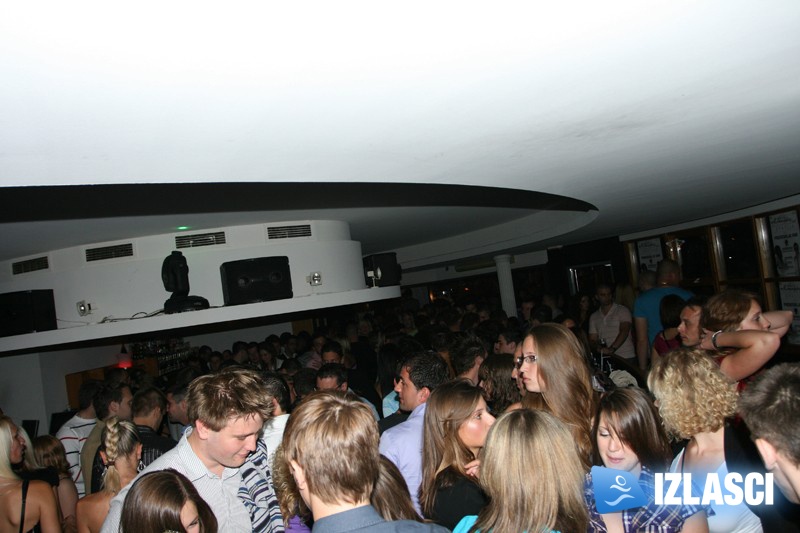 Zabava s HRF-a preselila u Hemingway