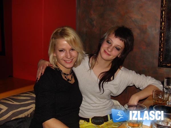 Luda zabava u El Riu i Rorryev striptiz u Teuti Luda zabava u El Riu i Rorryev striptiz u Teuti