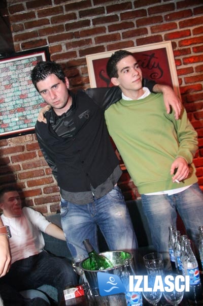 Subota u gradu (Lake City, Piranha, Petica)